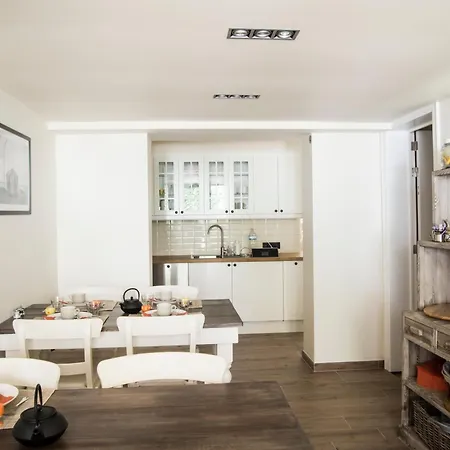 Nocleg ze śniadaniem D'o 3*