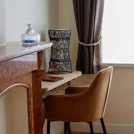 D'o أوستيند